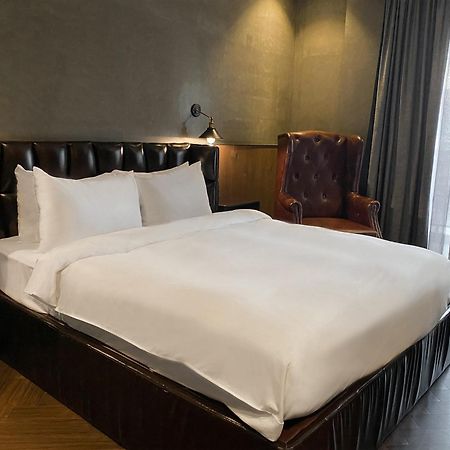 Check Inn Phnom Penh Bkk1 Eksteriør billede